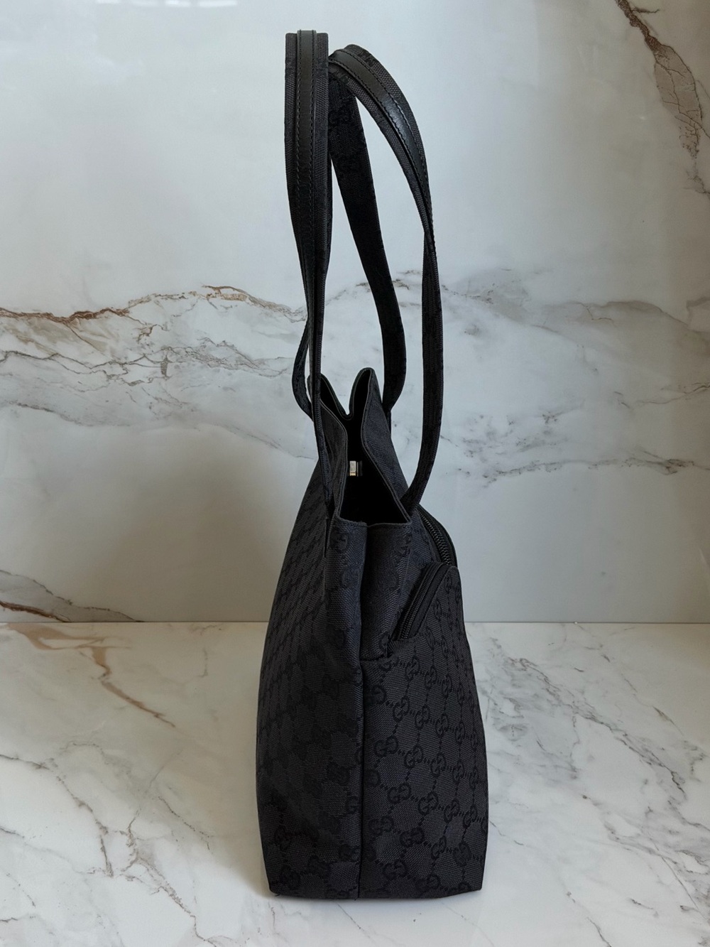 SOLD ❌ Authenticated LIKE NEW Vintage Gucci Tom Ford Black GG Monogram Bag - Picture 9 of 10
